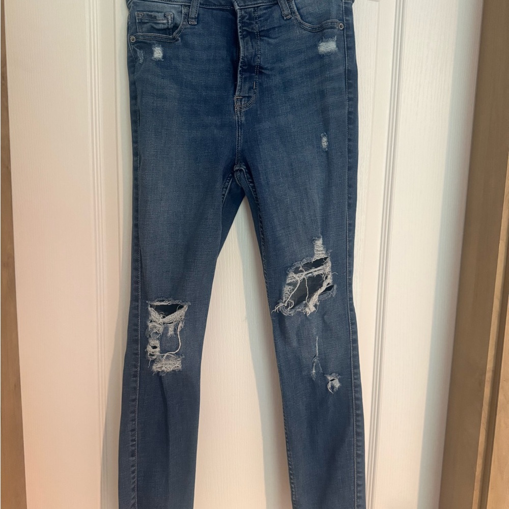 Old Navy Blue Skinny Jeans with Stretch and Distressed Details